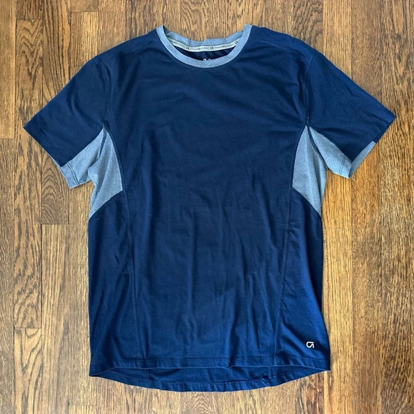 GapFit Navy Dri Fit Crewneck Workout Shirt size Medium - Picture 1 of 3
